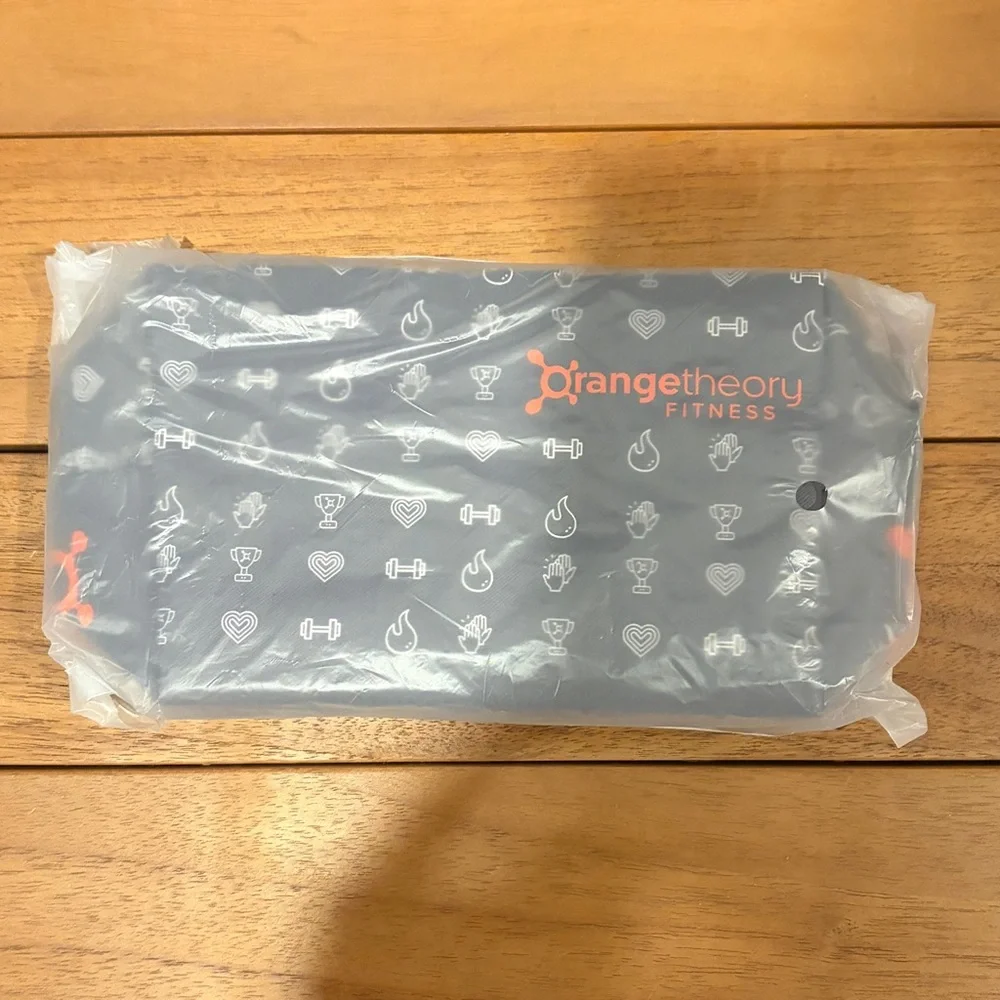 Orangetheory Toiletry Bag - Picture 2 of 2